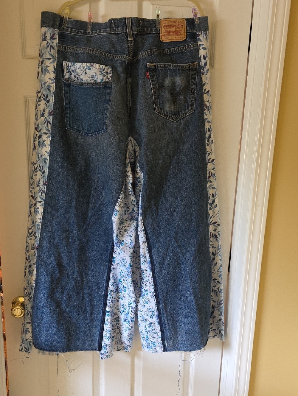 HAND CRAFTED Wrap Jeans UPCYCLED Blue Denim Tie Front Floral Flowers Size XL - Picture 4 of 16